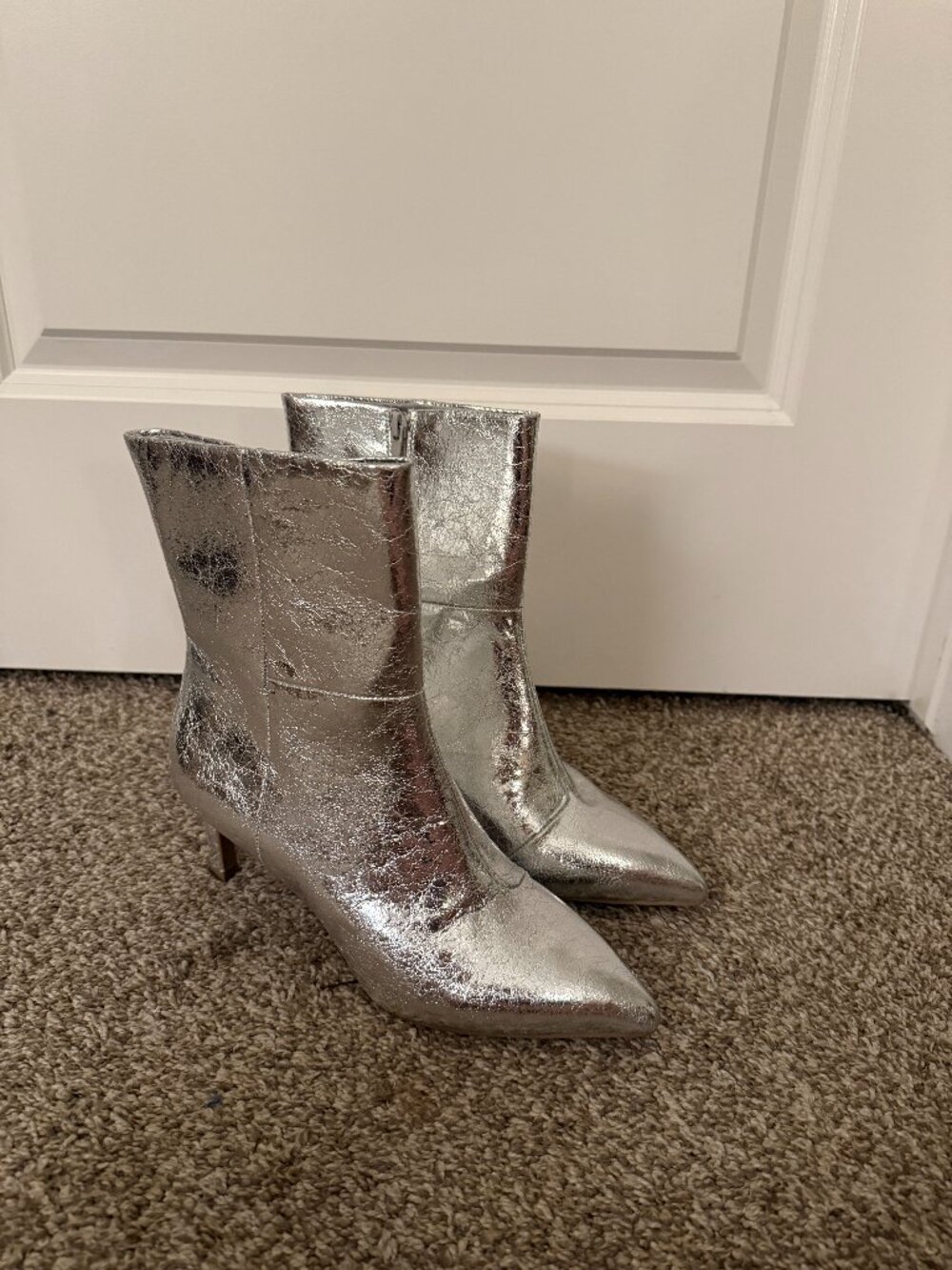 NWT DV by Dolce Vita Gradie Silver Metallic Pointed Toe Boots Size 10